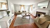 62 W Union St - Photo 3