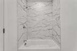 3992 Washington St - Photo 15