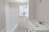 36 Kinnicutt Ave - Photo 33