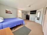 285 Roxbury St - Photo 10