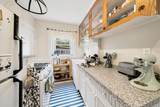 592 Washington Street - Photo 5