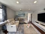 300 Mountain Ave - Photo 3