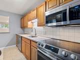 800 Governors Dr - Photo 2