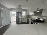 61 Gale - Photo 2