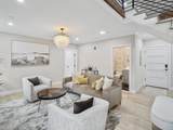 140 Middlesex - Photo 2