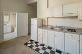 301 Newbury - Photo 2