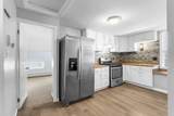 808 Walnut St - Photo 3
