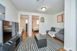 241 E - Photo 4