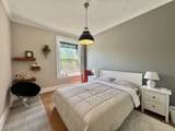 1060 Beacon - Photo 7