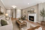 65 Chelsea St - Photo 2