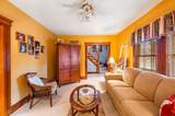 56 Plain St - Photo 6