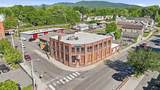 304 Pleasant St - Photo 2