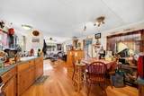 154 Newbury St - Photo 5