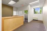 9 Hawthorne - Photo 2