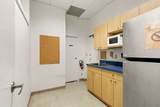 9 Hawthorne - Photo 8