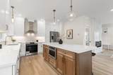 197 Lexington St - Photo 16