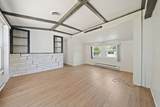 6 Northway - Photo 2