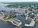 13 Bearskin Neck - Photo 38