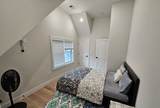 9 Everett - Photo 2