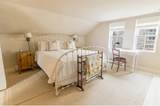 4 York - Photo 16