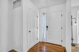 555 Main St - Photo 5