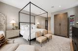 32 Traveler St - Photo 15