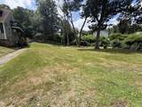 57 Swan Ave - Photo 2