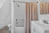 24 Harvard St - Photo 8