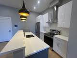 60 Cross St E - Photo 3