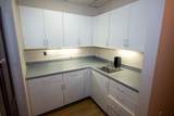 189 Governor - Photo 16