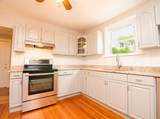 48 Oak Square Ave - Photo 8