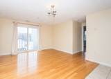 10 Middle Street Ct - Photo 5