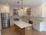 21 Whitman Circle - Photo 1