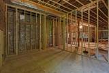 200 Main St - Photo 13