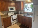 390 Massachusetts - Photo 4