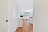 9 Elaine Road - Photo 15