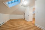 269 Chatham - Photo 17