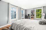 305 Sumner St - Photo 10