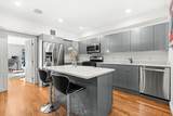 305 Sumner St - Photo 3