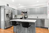 305 Sumner St - Photo 4