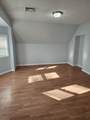 806 Warren Ave - Photo 11