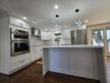 165 Newbury St - Photo 3