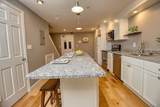 82 Centre St - Photo 4