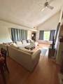 1010 Middle - Photo 2
