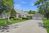 135 Newland - Photo 3