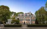 95 Temple St - Photo 2