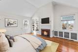 1646 Centre St - Photo 21