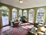 112 Russell St - Photo 7
