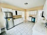 32 Woodford Street - Photo 4