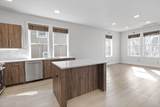 24 Rush Street - Photo 4